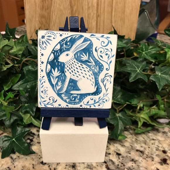 RABBIT PICTURE WITH EASEL FOR  DECOR AND EASTER - Picture 2 of 8